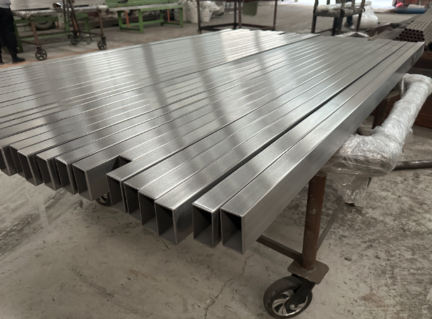 河池新能源汽车用不锈钢方管 现货