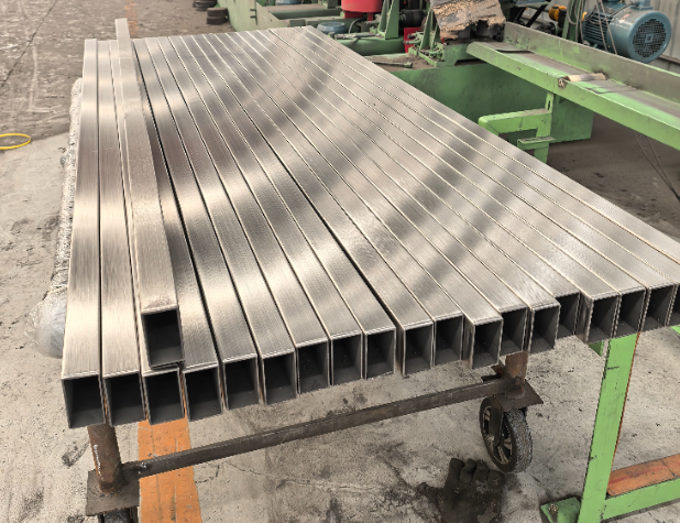 河池方管 矩形管 无缝方管生产厂家